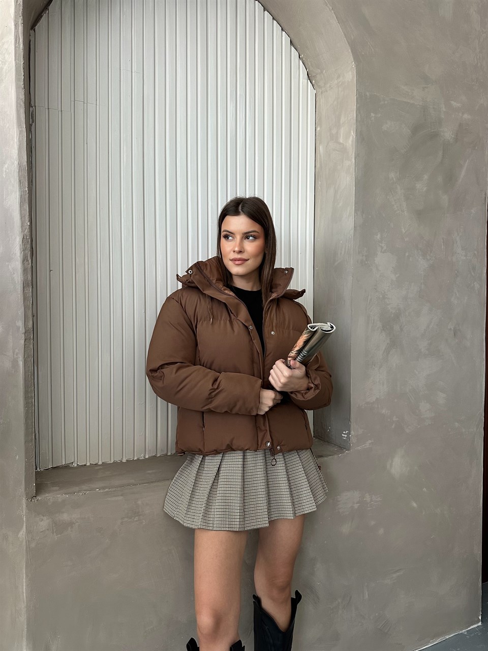 Kevin Kapüşonlu Kahverengi Şişme Mont