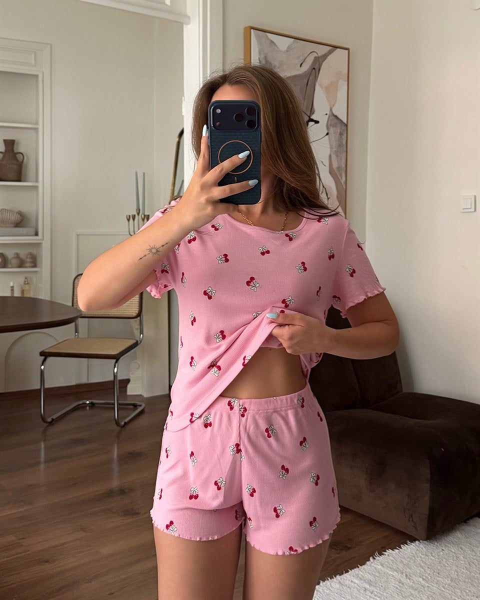 Kirazlı Şortlu Pijama Takımı