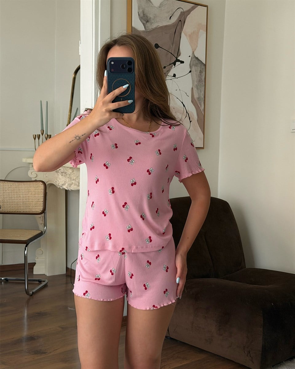Kirazlı Şortlu Pijama Takımı