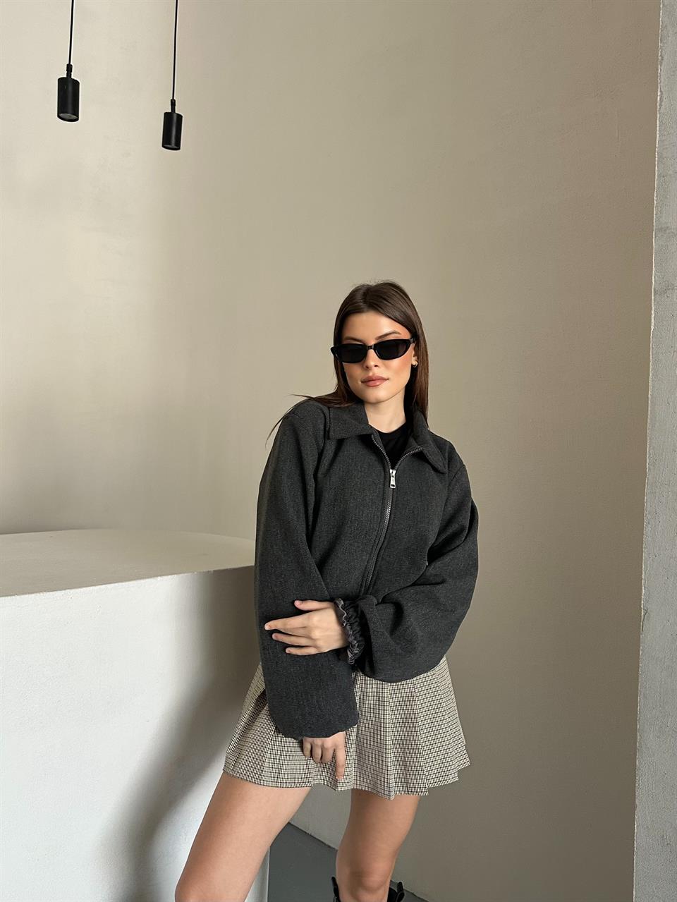 Kısa Oversize Antrasit Kaşe Ceket