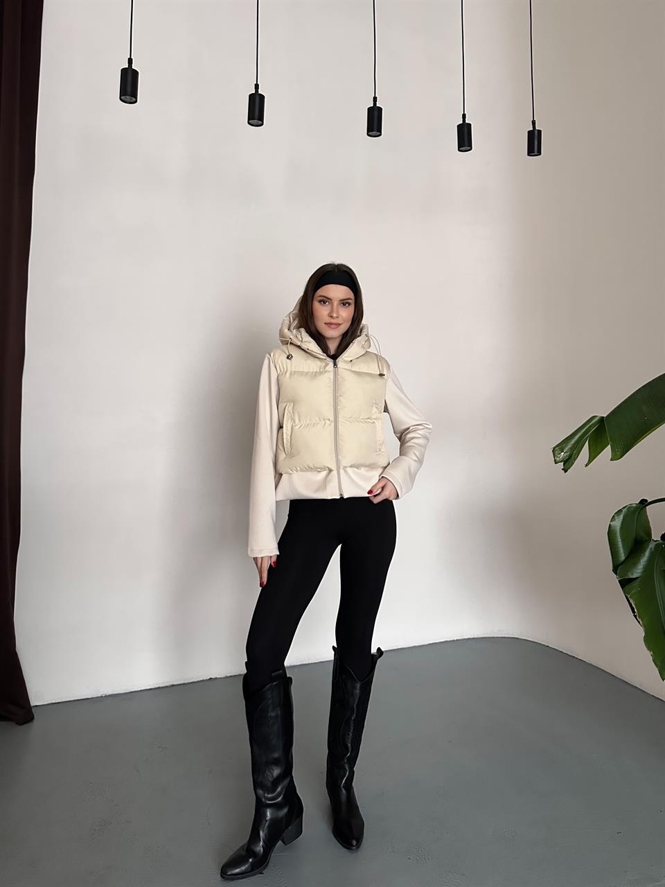 Kumaş Kol Kapüşonlu Taş Şişme Mont