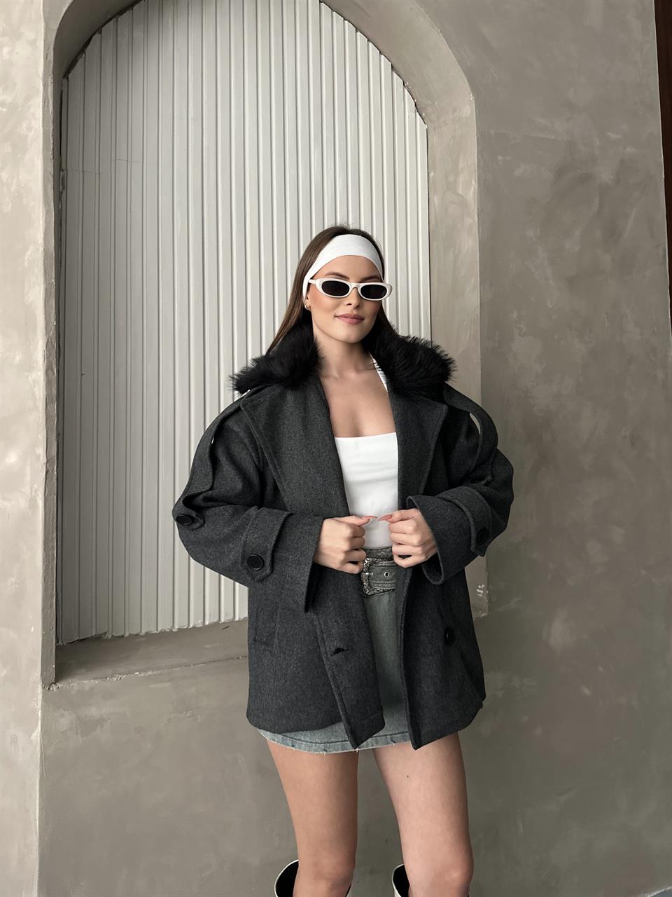 Kürklü Modern Antrasit Kaşe Kaban