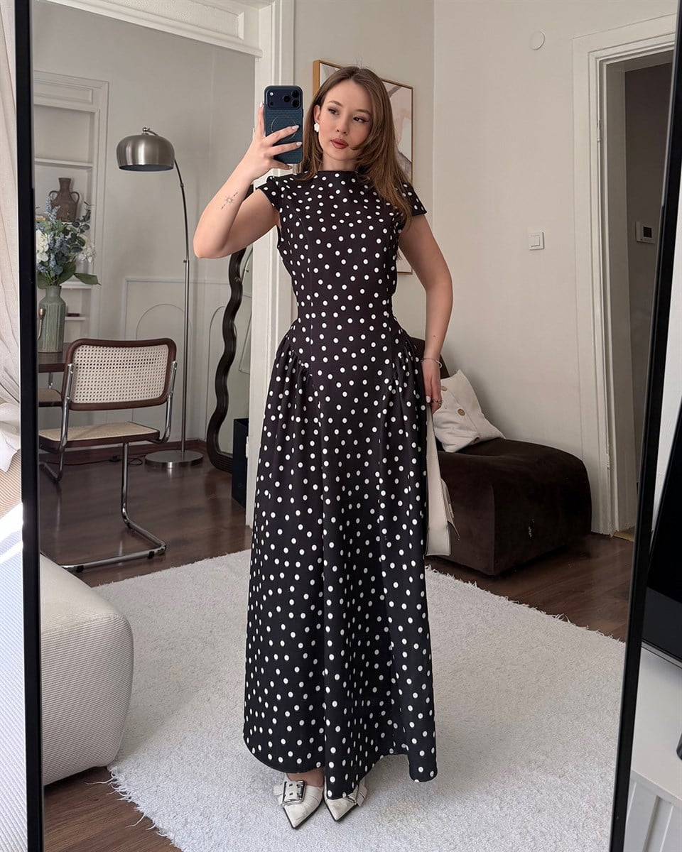 Luna Siyah Puantiyeli Uzun Midi Elbise
