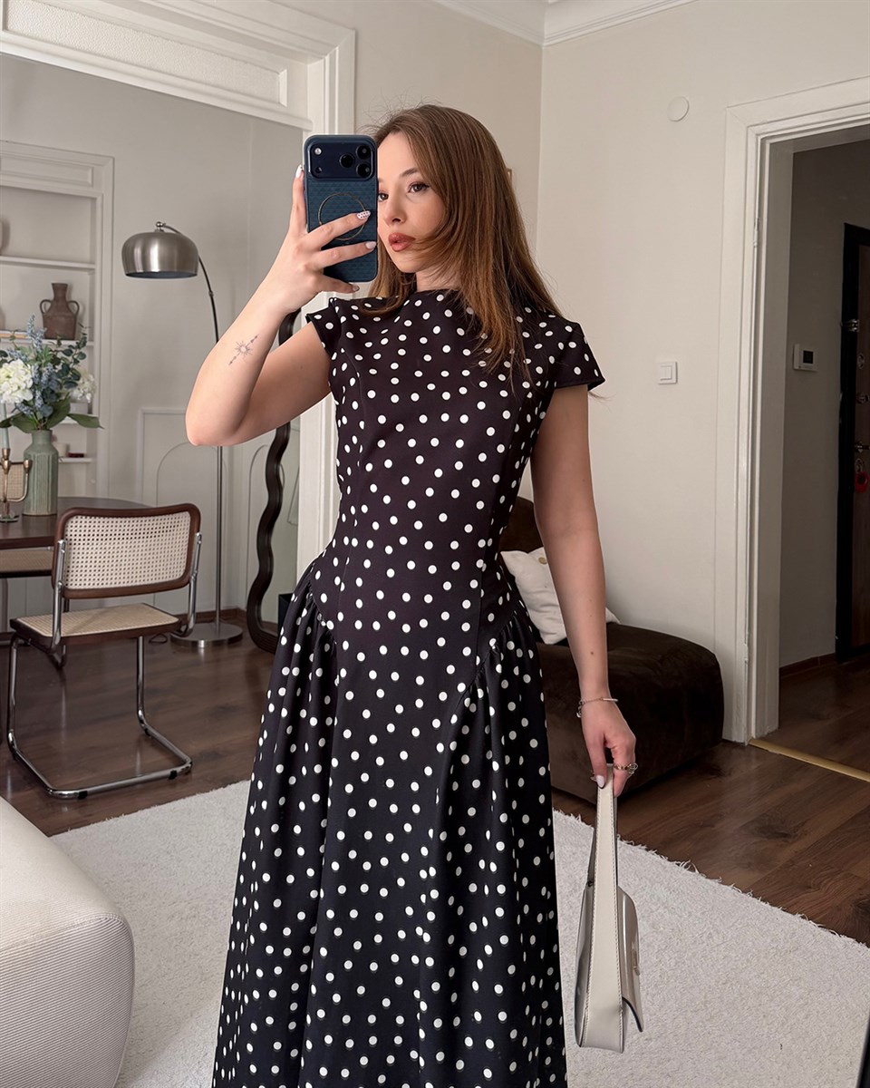Luna Siyah Puantiyeli Uzun Midi Elbise