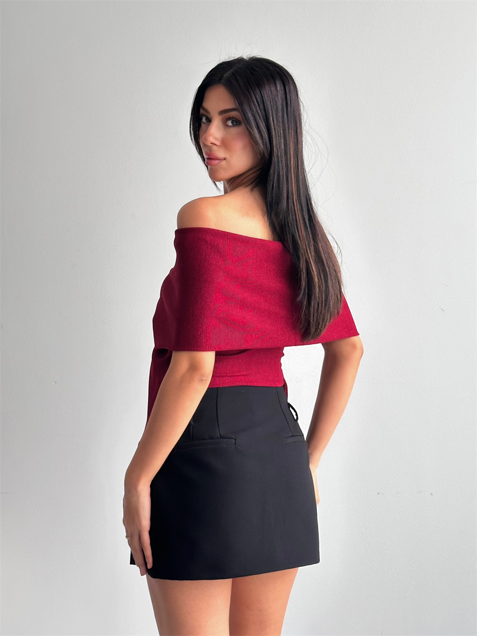 Madonna Yaka Gold Tokalı Bordo Bluz