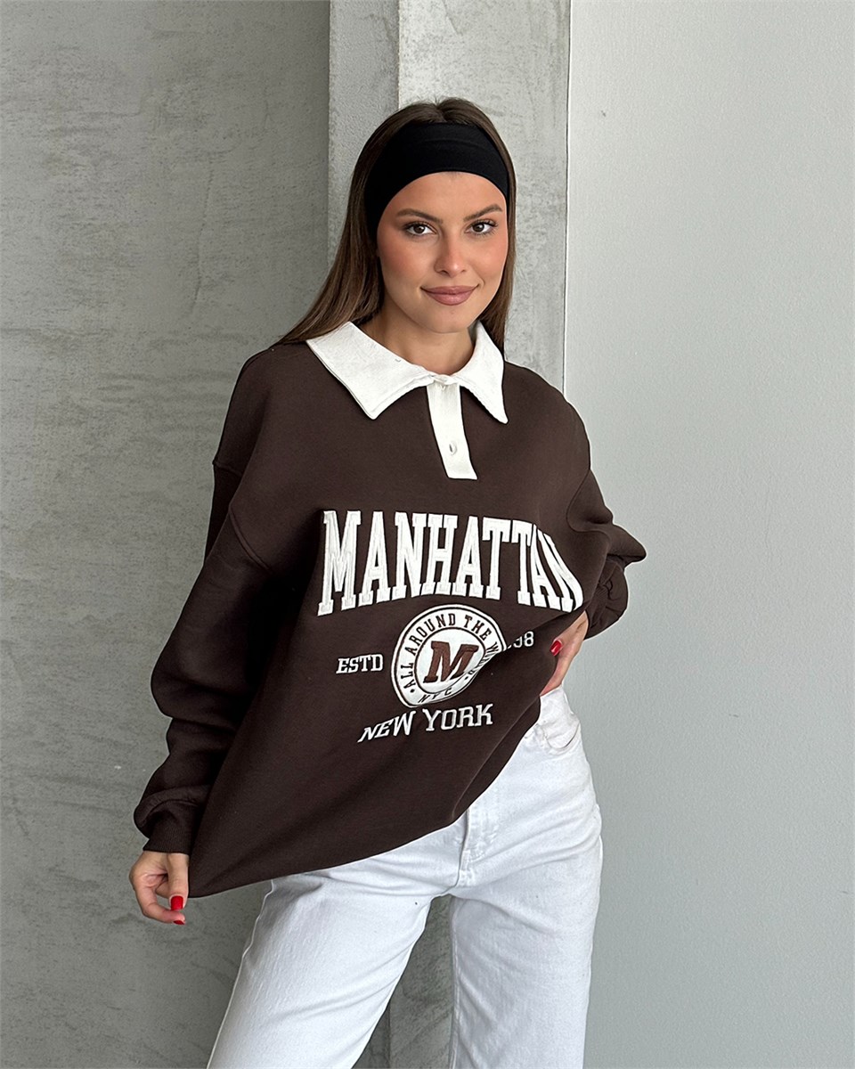 Manhattan Nakışlı Polo Yaka Kahverengi Sweatshirt