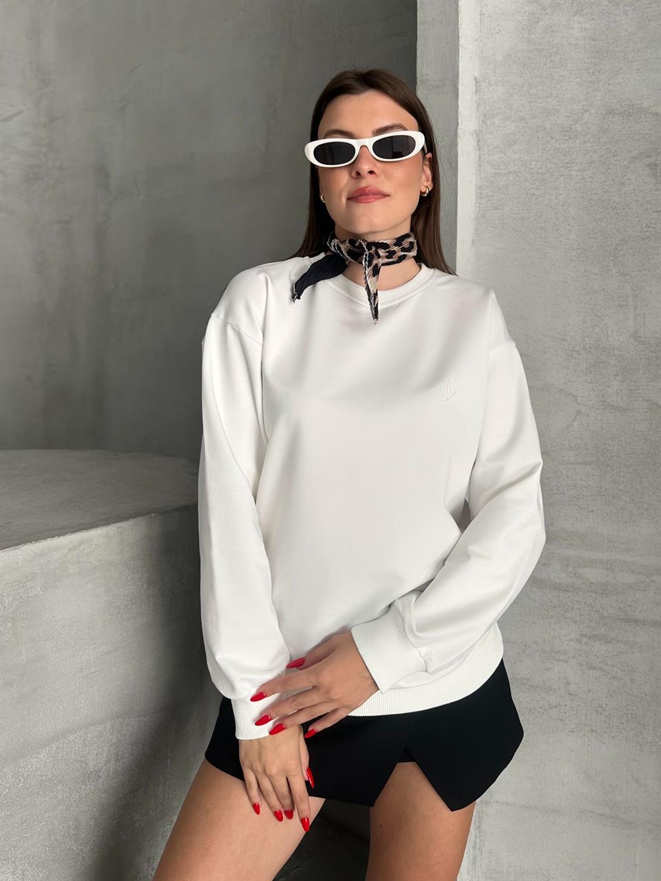 Modal Kumaş Unisex Beyaz Sweatshirt