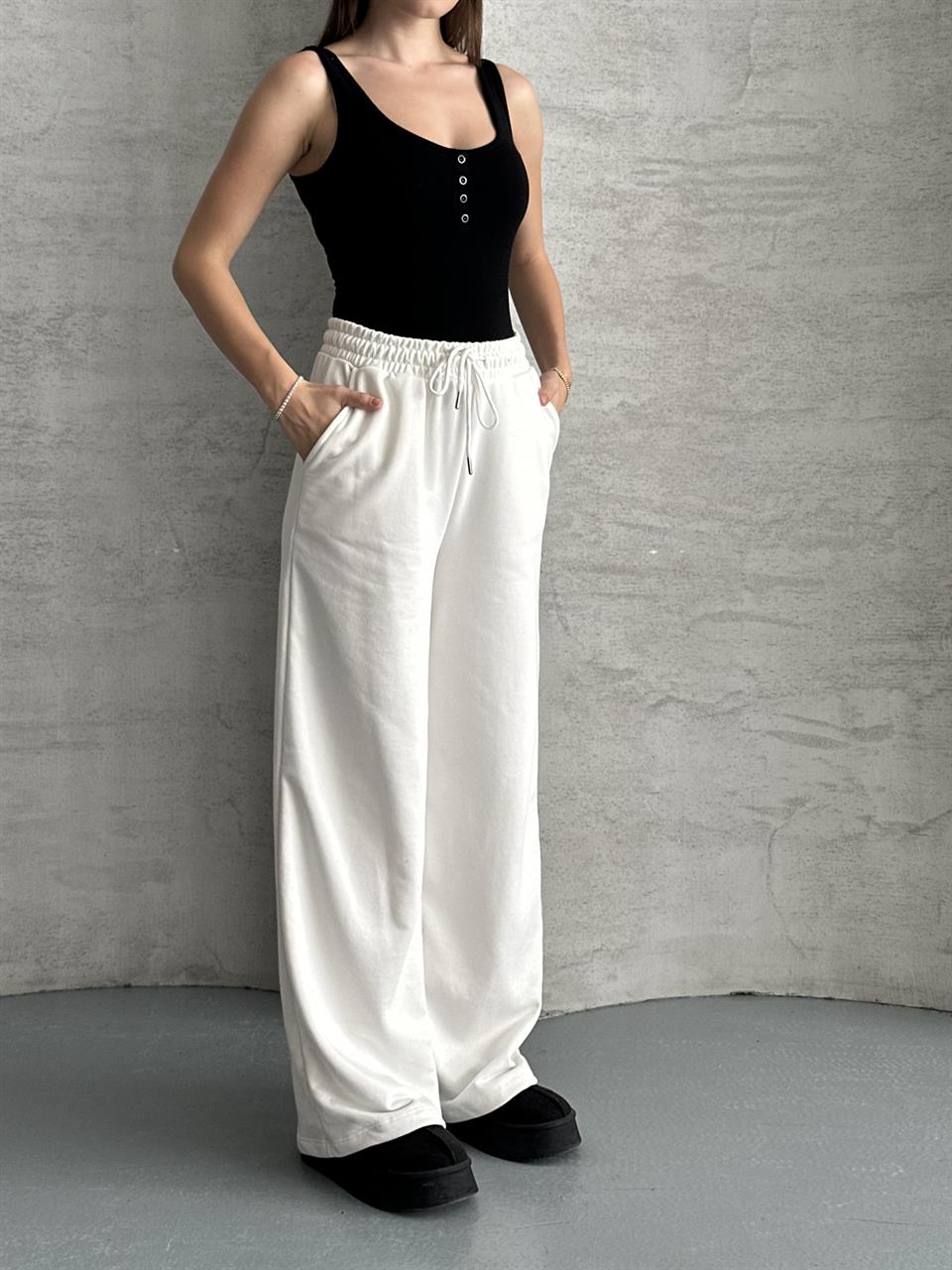 Mua Beyaz Alt Eşofman