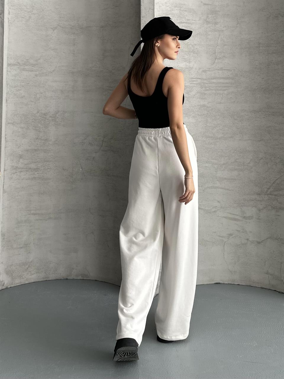 Mua Beyaz Alt Eşofman