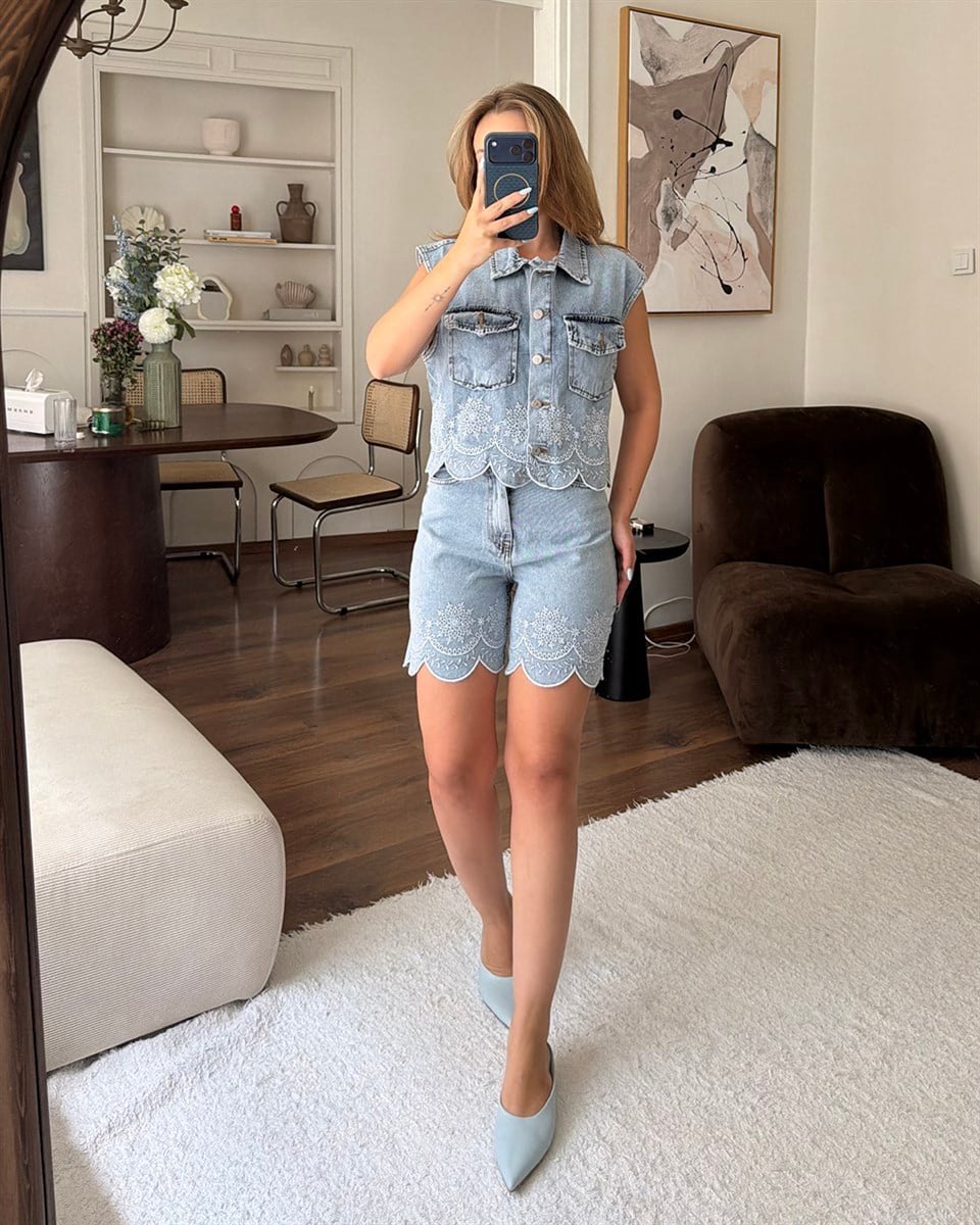 Nakış Detaylı Denim Yelek Şort Takım