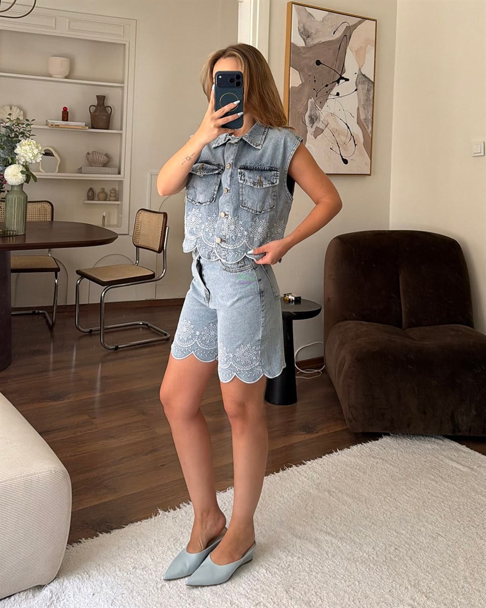 Nakış Detaylı Denim Yelek Şort Takım