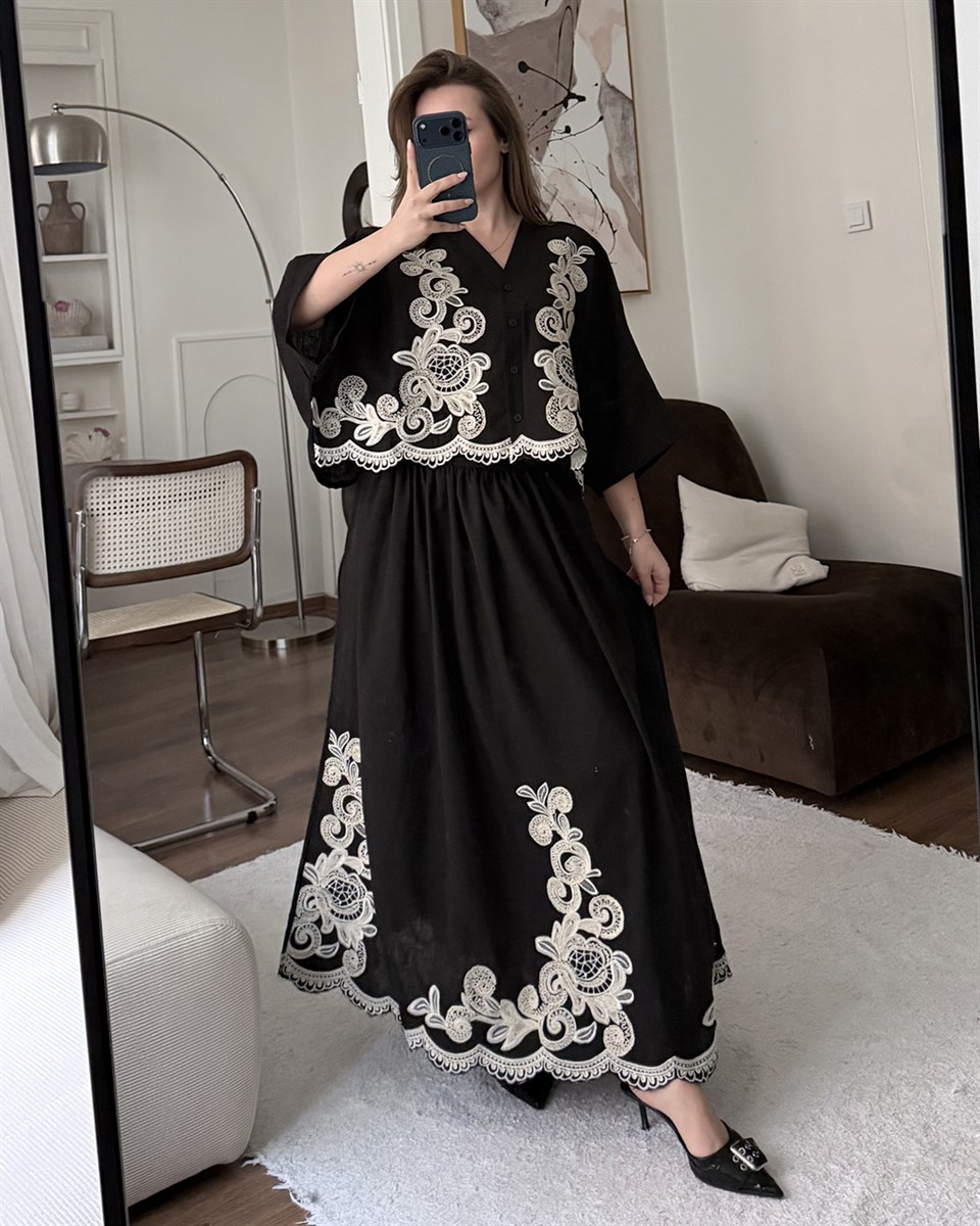 Nakışlı Siyah Crop Bluz Etek Takım