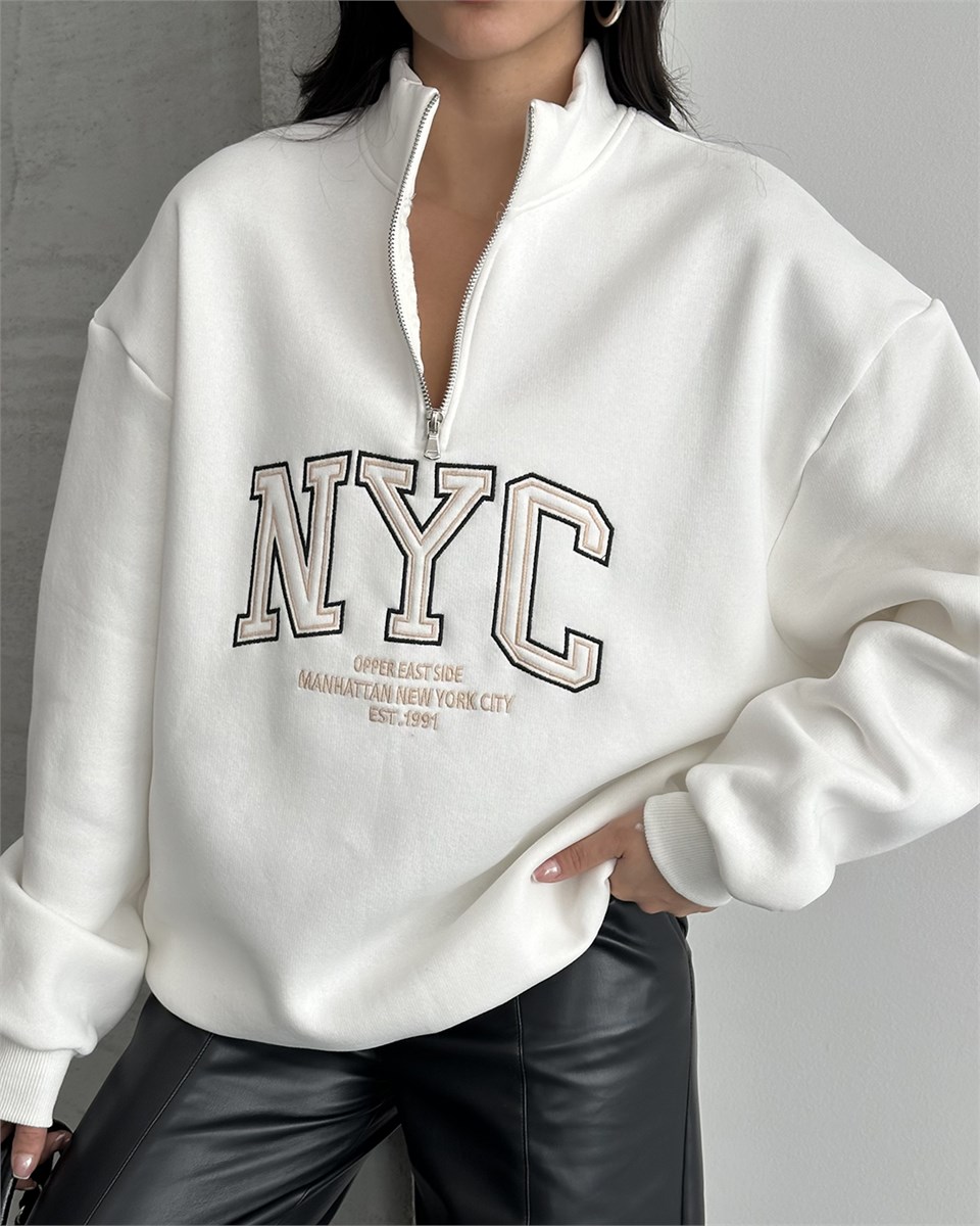 NYC Nakışlı Yarım Fermuarlı Oversize Beyaz Sweatshirt