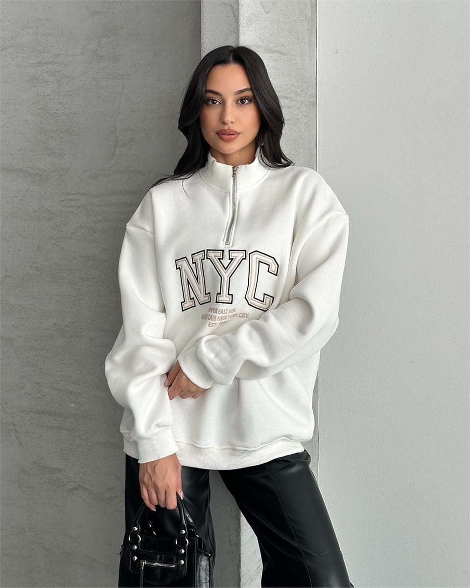 NYC Nakışlı Yarım Fermuarlı Oversize Beyaz Sweatshirt