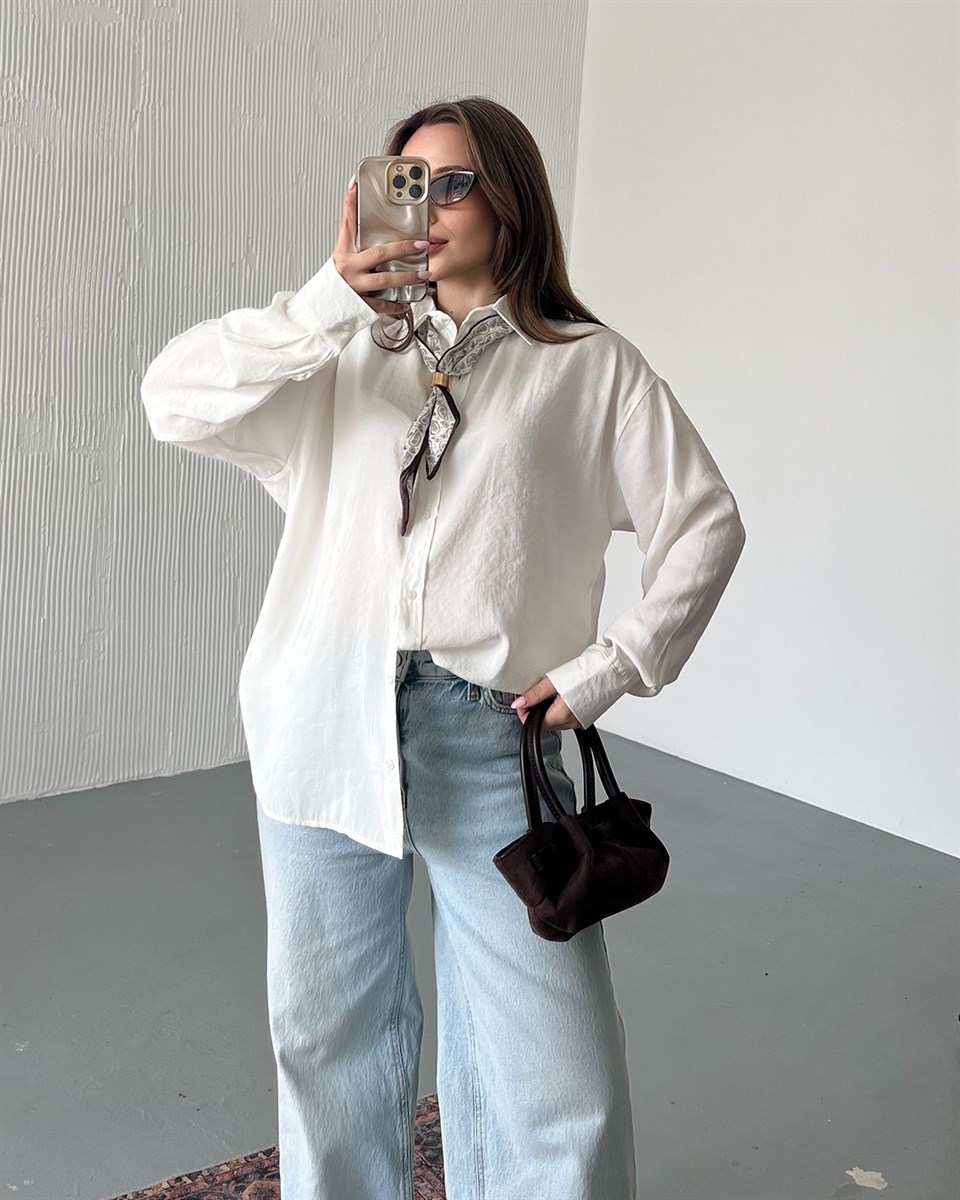 Retro Fularlı Oversize Beyaz Gömlek