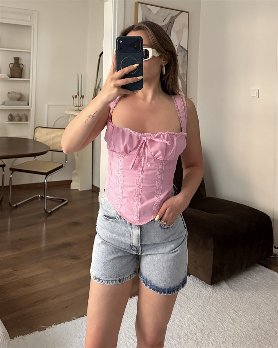 Pembe Dantel Detaylı Fiyonk Yaka Büstiyer