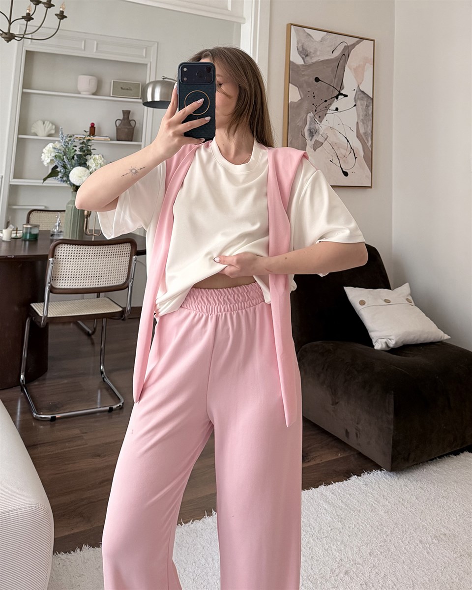 Pembe Fular Detaylı İkili Takım