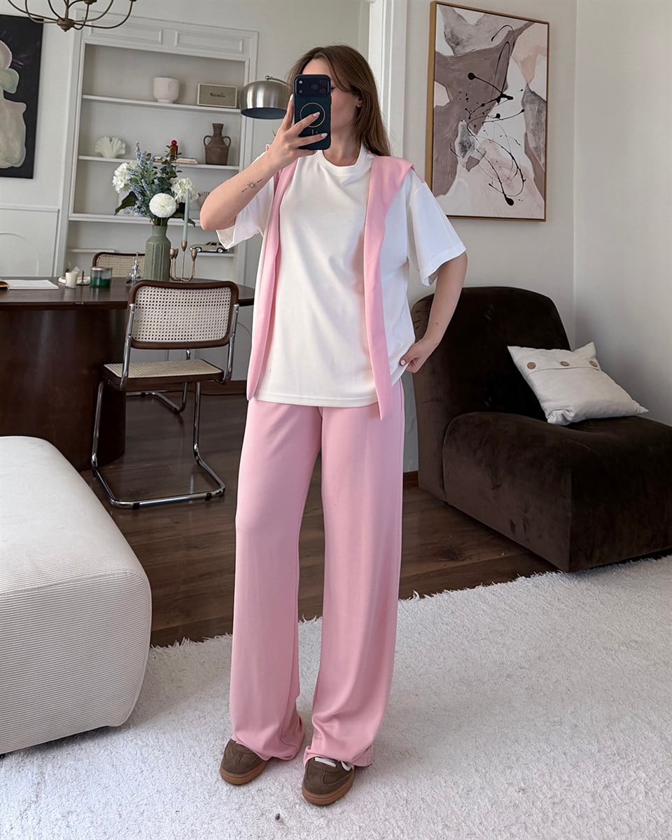 Pembe Fular Detaylı İkili Takım