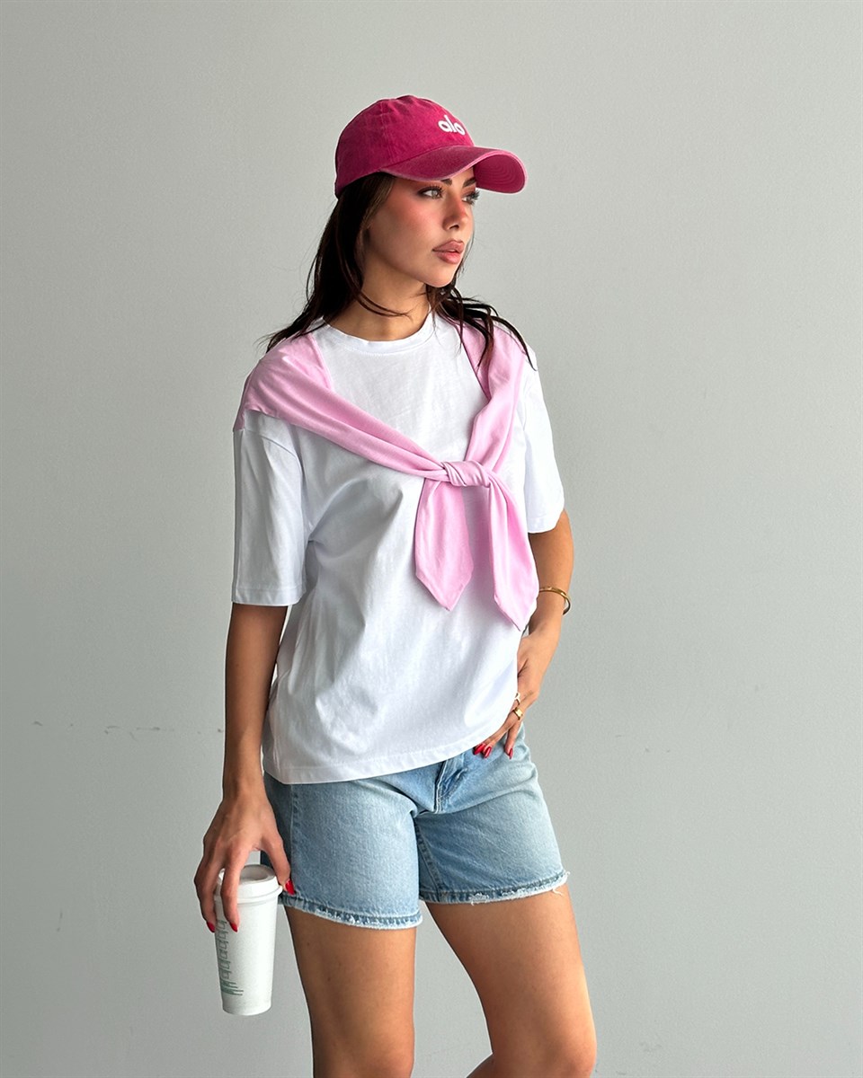 Pembe Fular Detaylı Oversize Tişört
