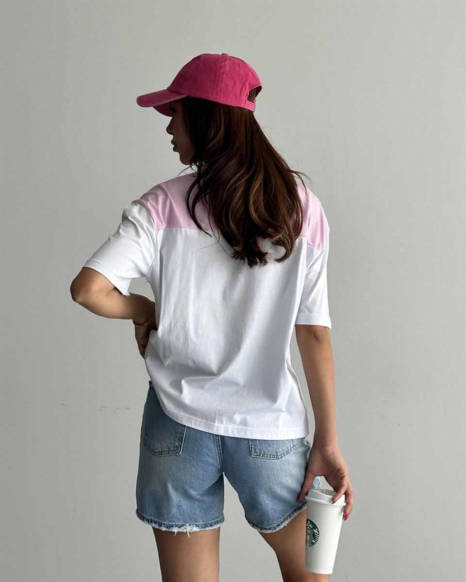 Pembe Fular Detaylı Oversize Tişört