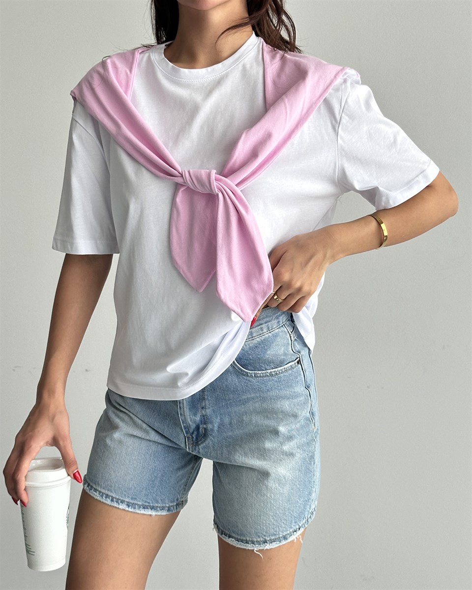Pembe Fular Detaylı Oversize Tişört