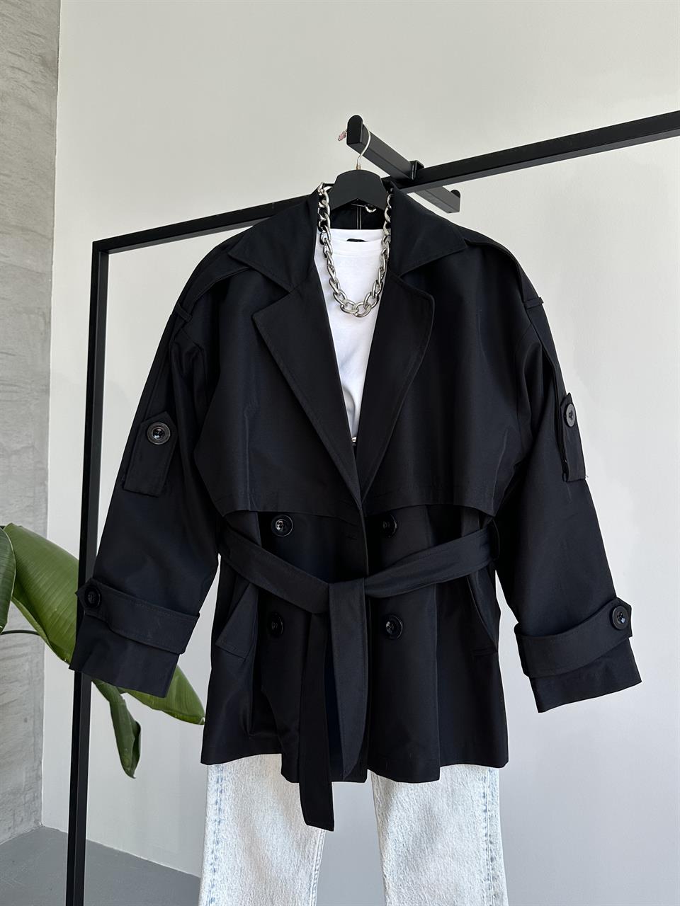 Perry Düğmeli Kısa Siyah Trençkot