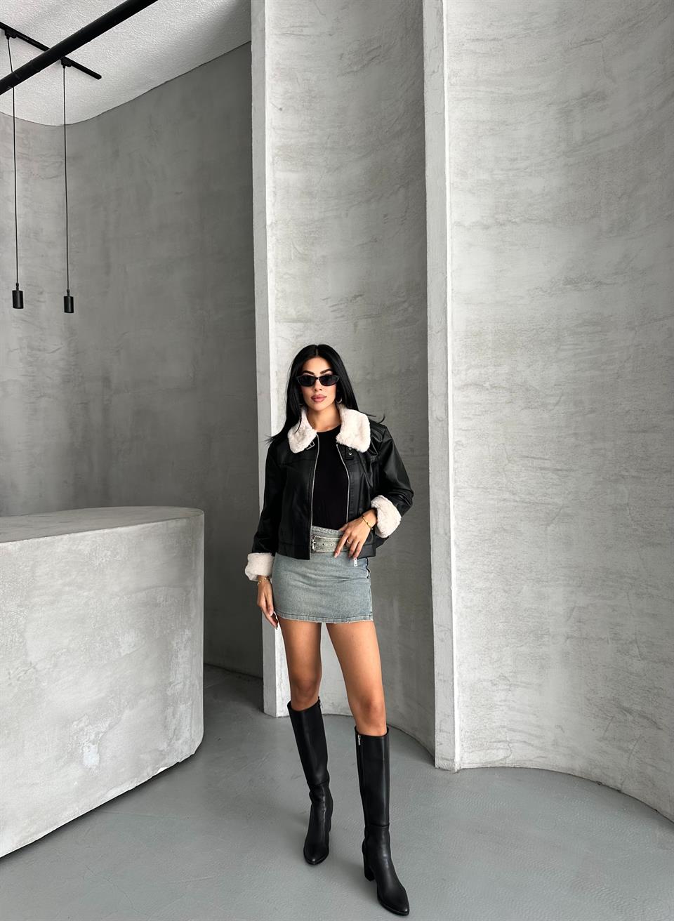 Petra Bej Kürklü Siyah Deri Ceket