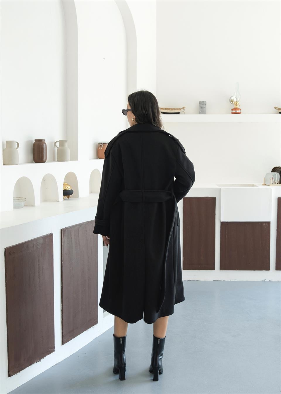 Premium Modern Siyah Kaşe Kaban