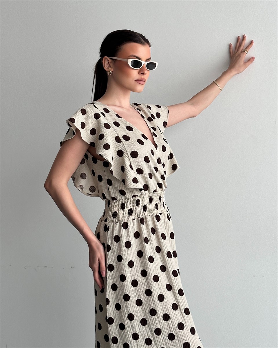 Puantiyeli Bej Kruvaze Yaka Elbise