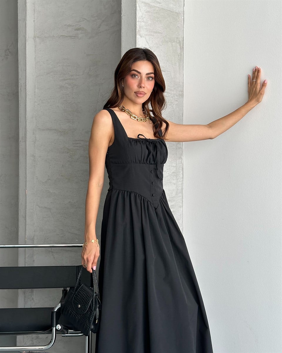 Siyah Kare Yaka Askılı Maxi Elbise