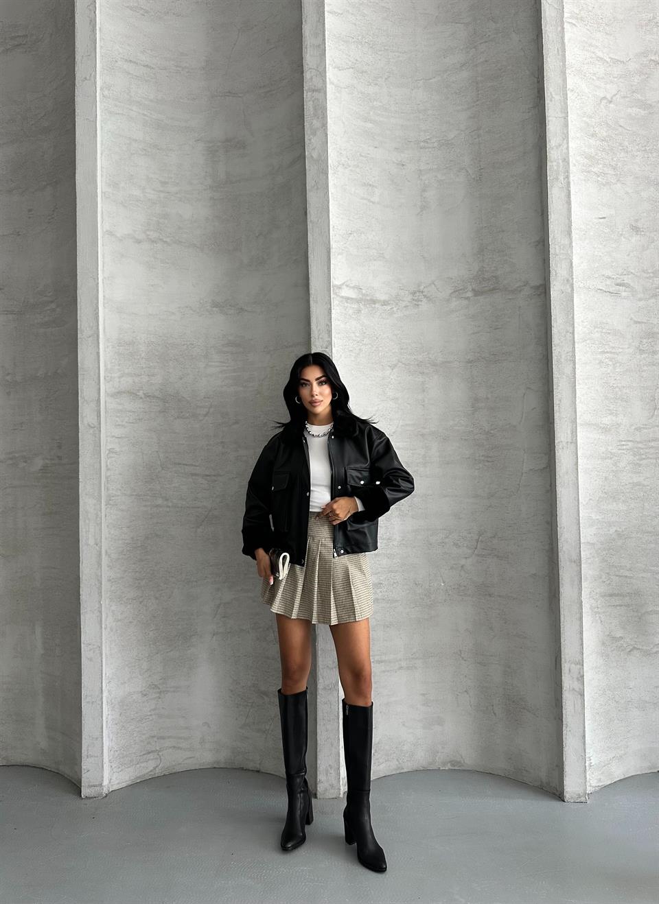 Siyah Kürk Yakalı Körüklü Deri Ceket