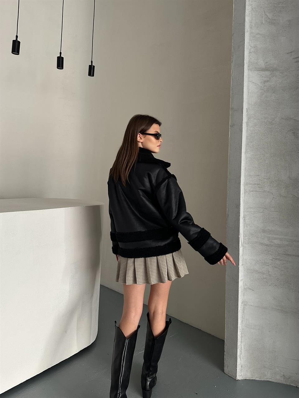 Siyah Peluş Deri Siyah Mont