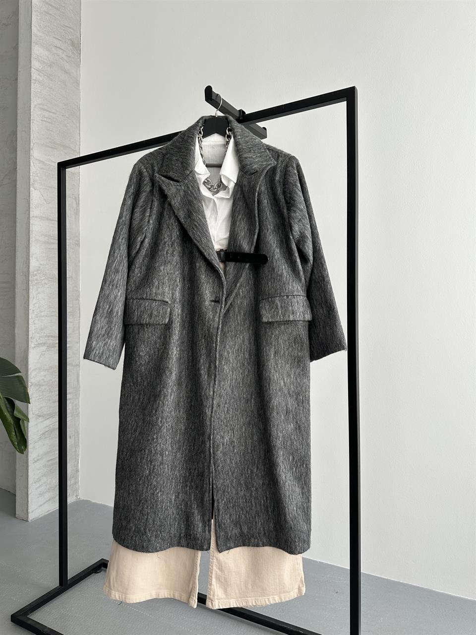 Tek Düğmeli Oversize Antrasit Yün Kaban