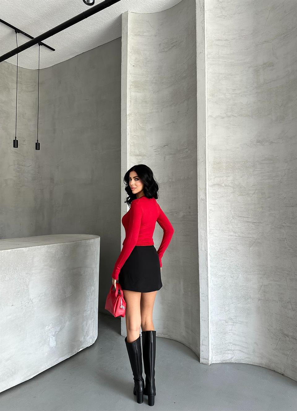 V Yaka Uzun Kollu Kırmızı Basic Bluz