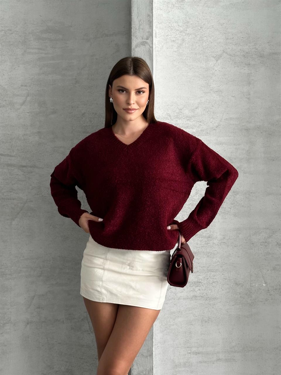 V Yaka Yumuşak Bordo Oversize Kazak