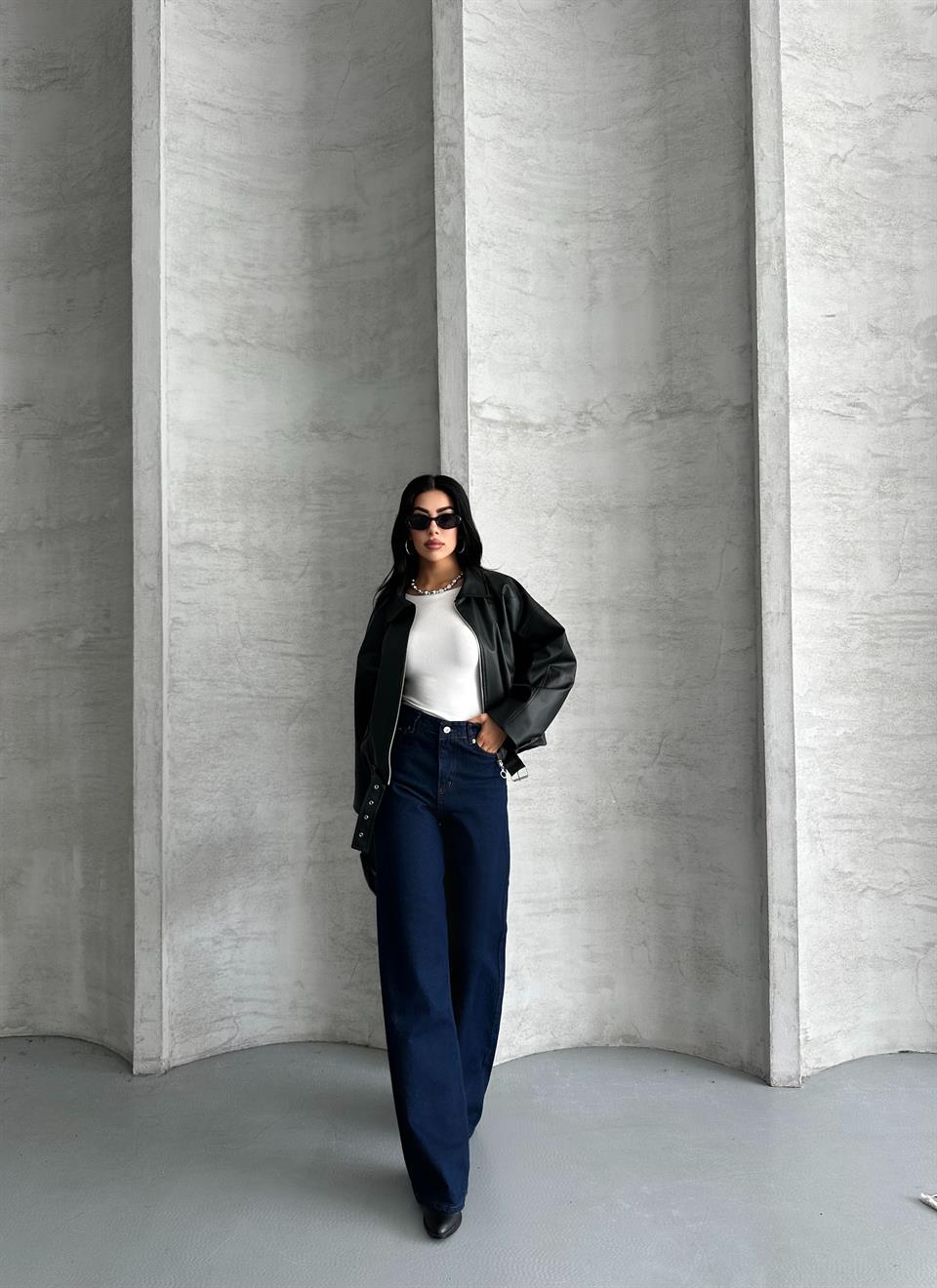 Yakalı Siyah Deri Ceket