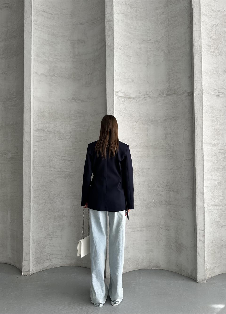Yandan Kuşaklı Lacivert Blazer Ceket