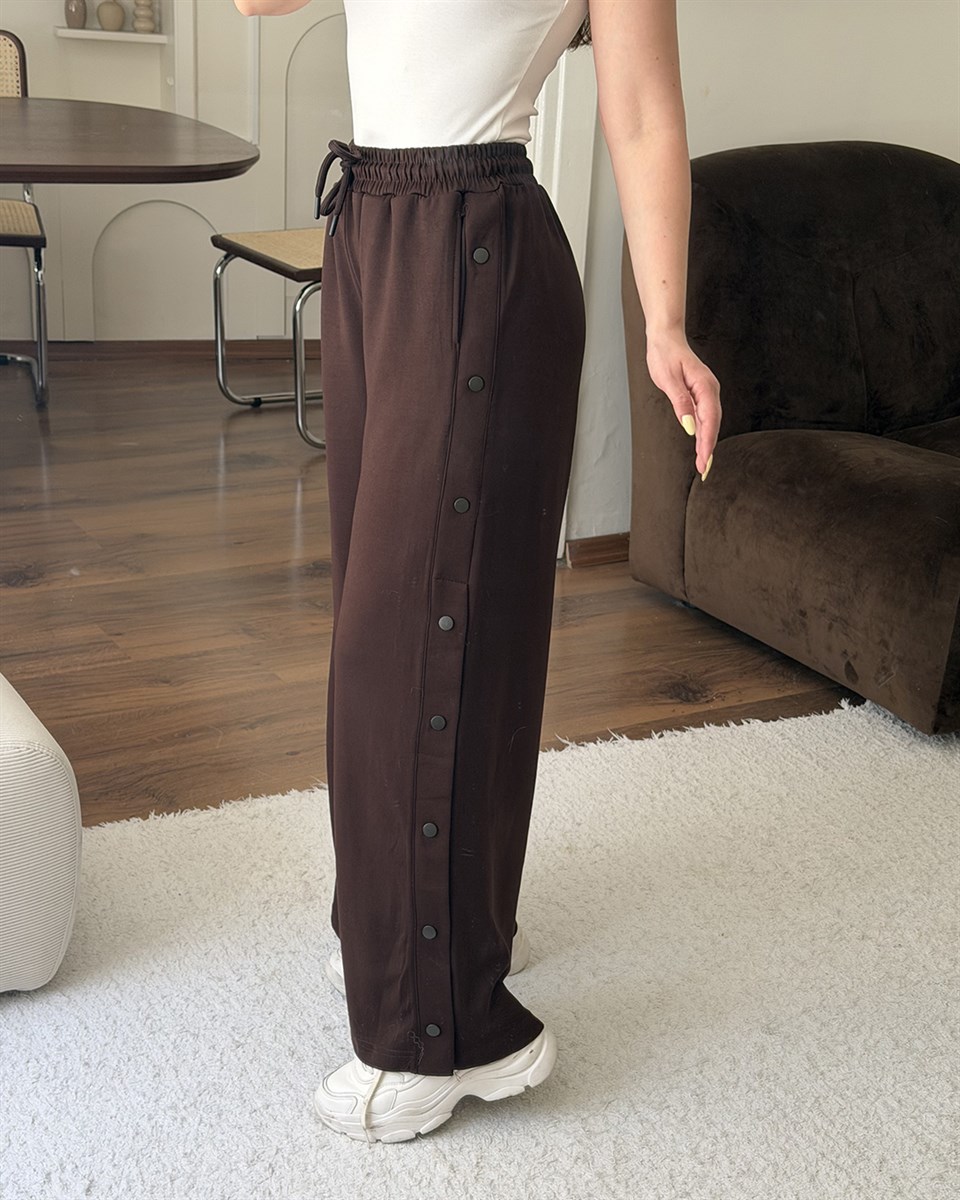 Yanı Çıtçıtlı Beli Lastikli Kahverengi Alt Eşofman