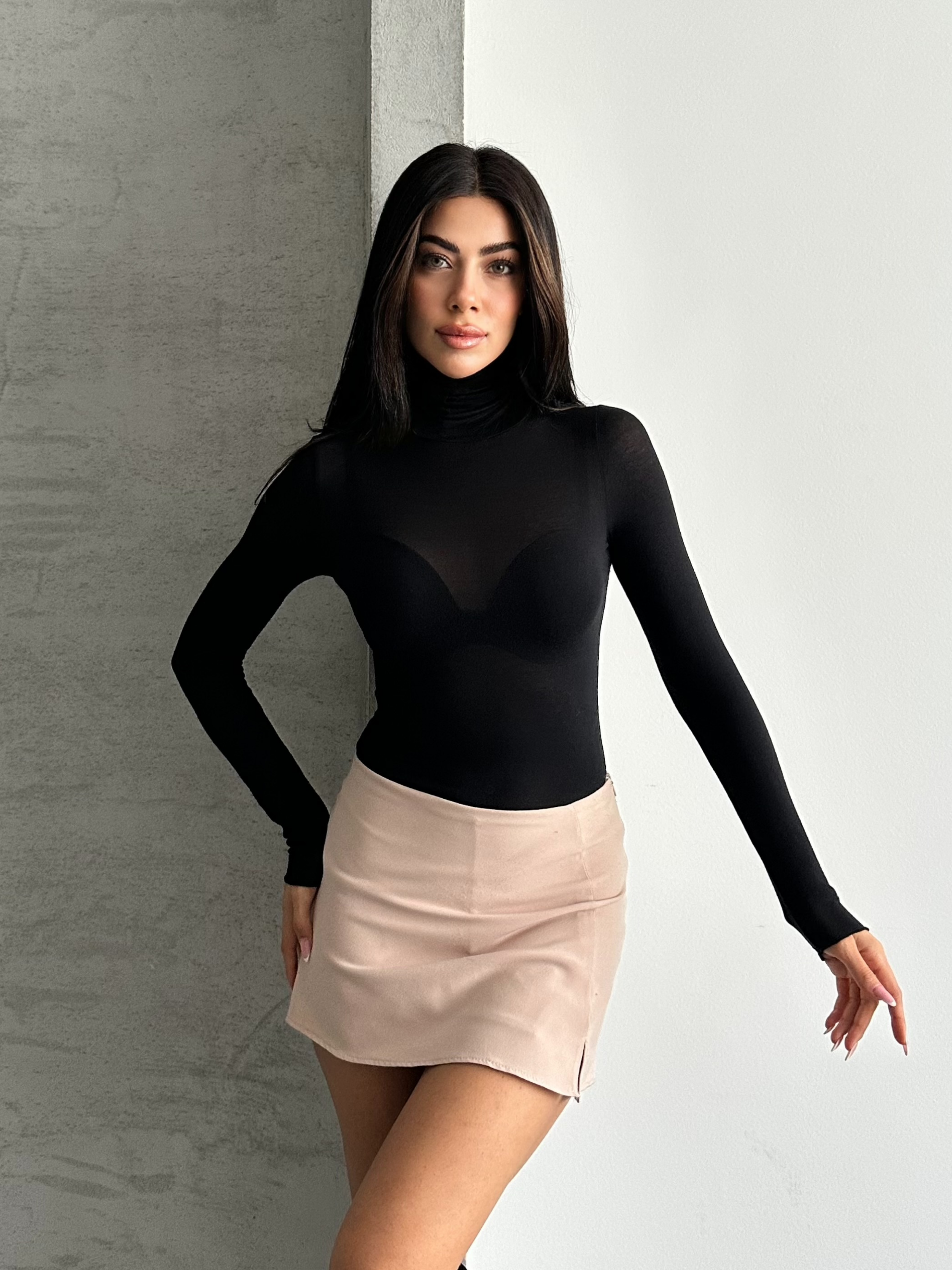 Boğazlı Siyah Transparan Bluz