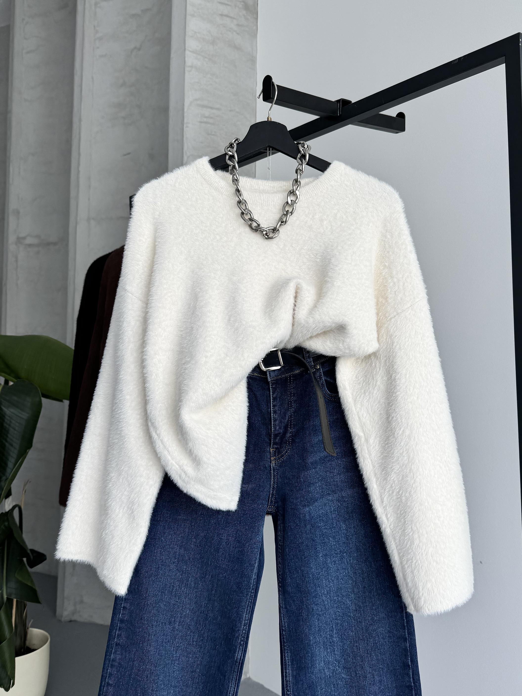 Bohem Oversize Beyaz Triko Kazak