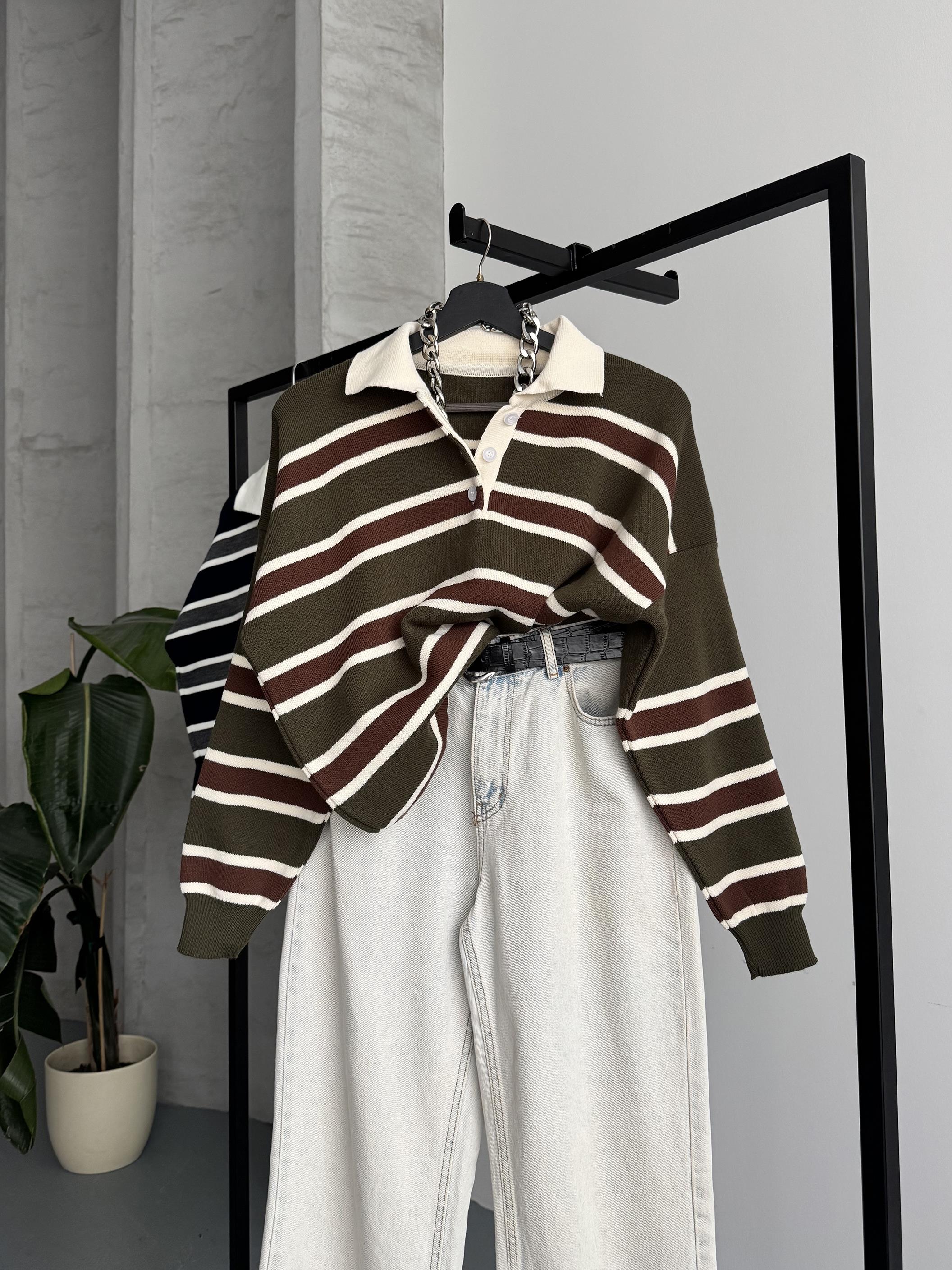 Çizgili Polo Yaka Oversize Haki Triko Kazak