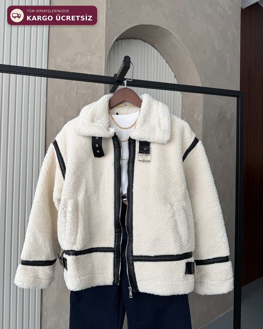 Dolly Deri Biyeli Oversize Peluş Mont