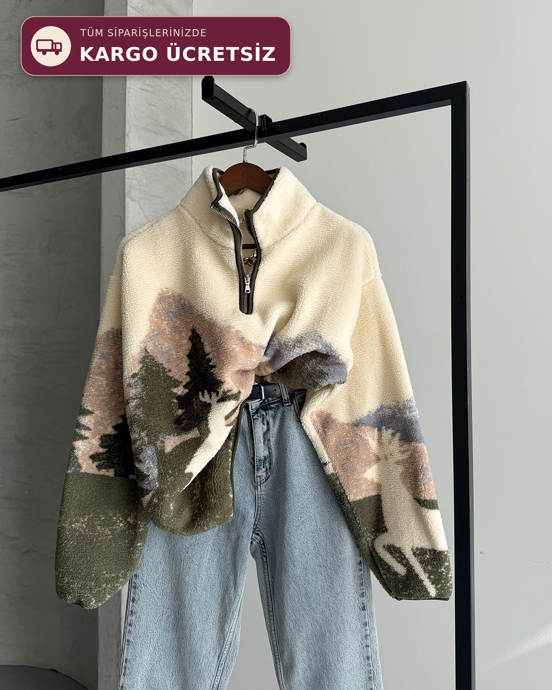 Geyik Desenli Yarım Fermuarlı Polar Sweatshirt