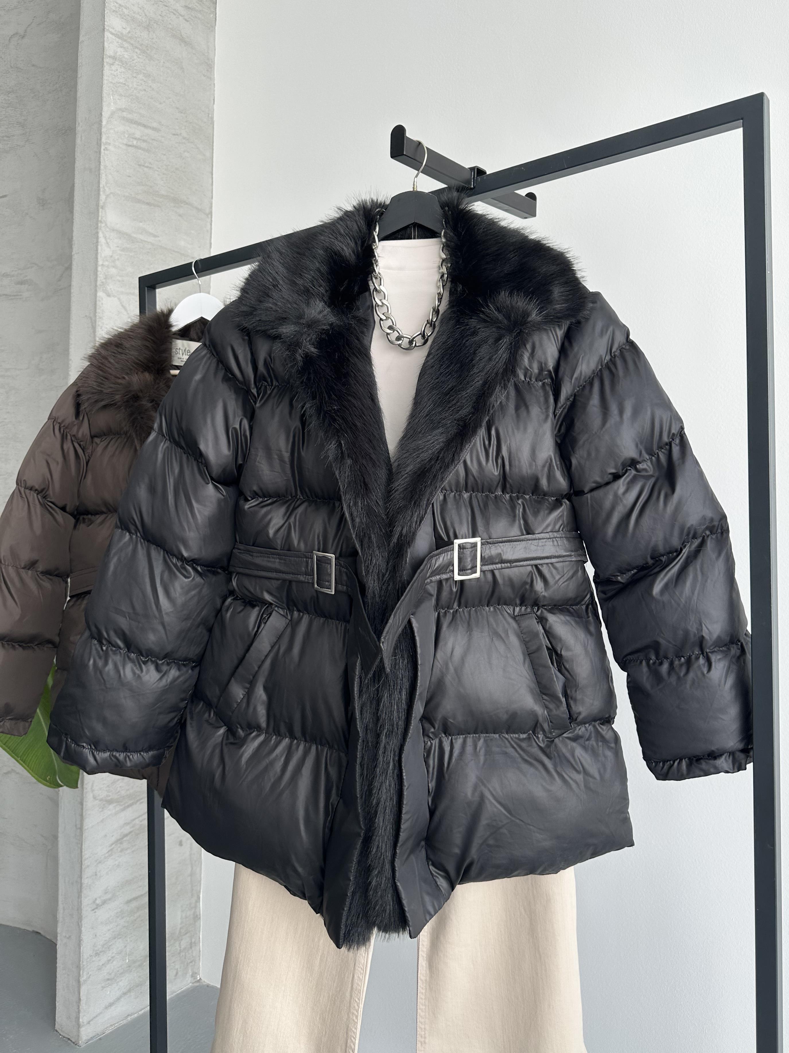 Kürk Detaylı Kemerli Şişme Siyah Mont