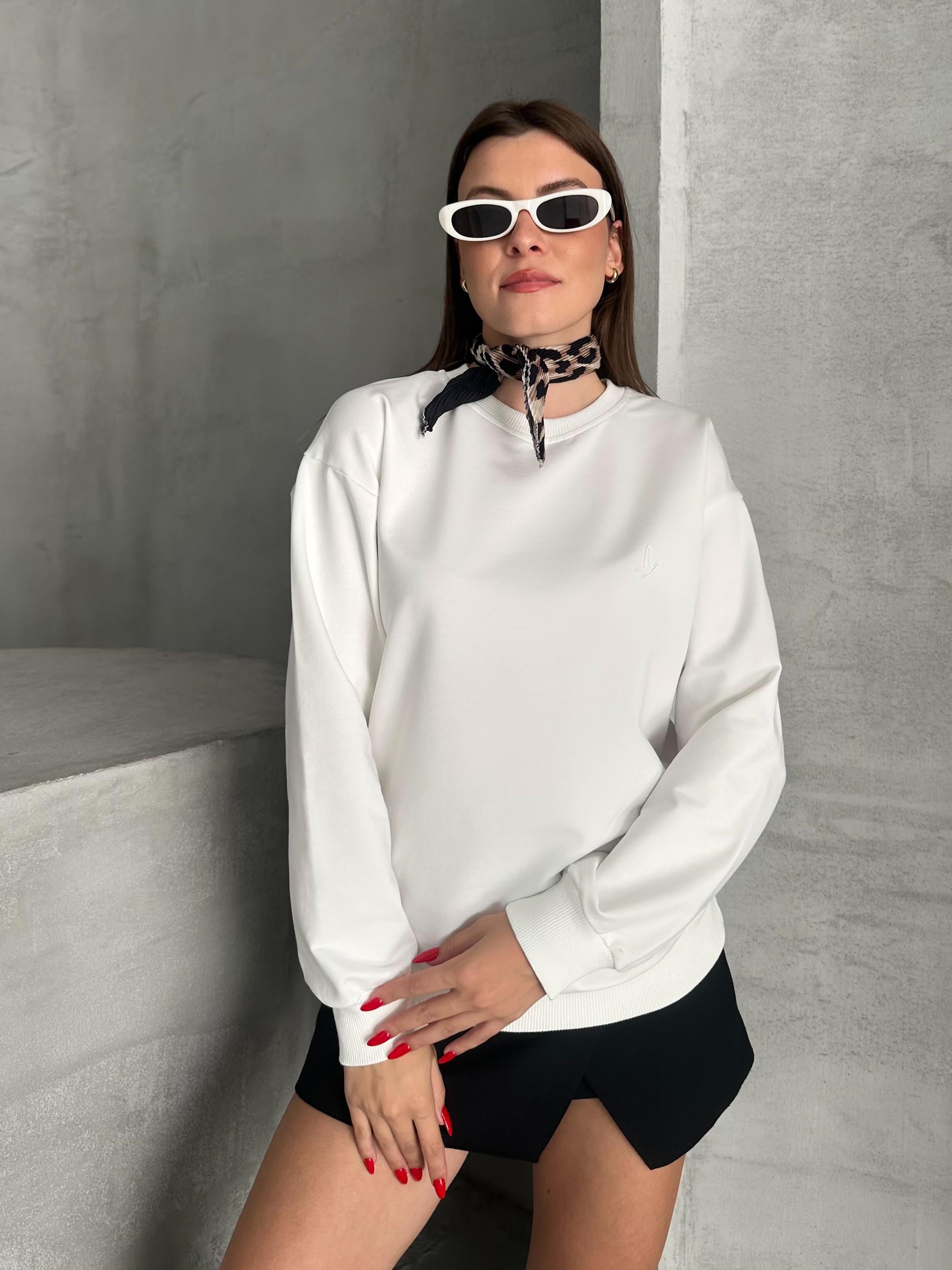 Modal Kumaş Unisex Beyaz Sweatshirt