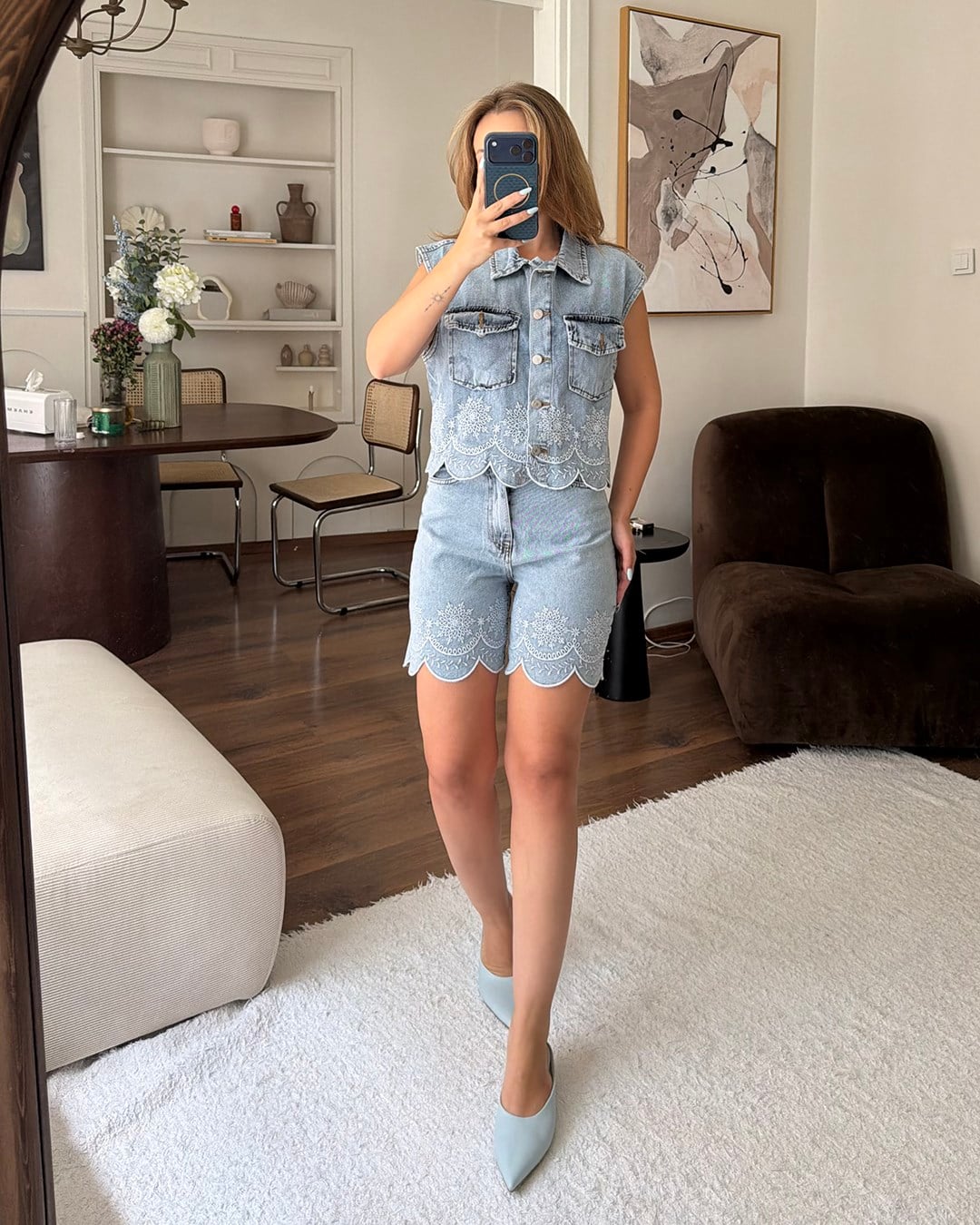 Nakış Detaylı Denim Yelek Şort Takım