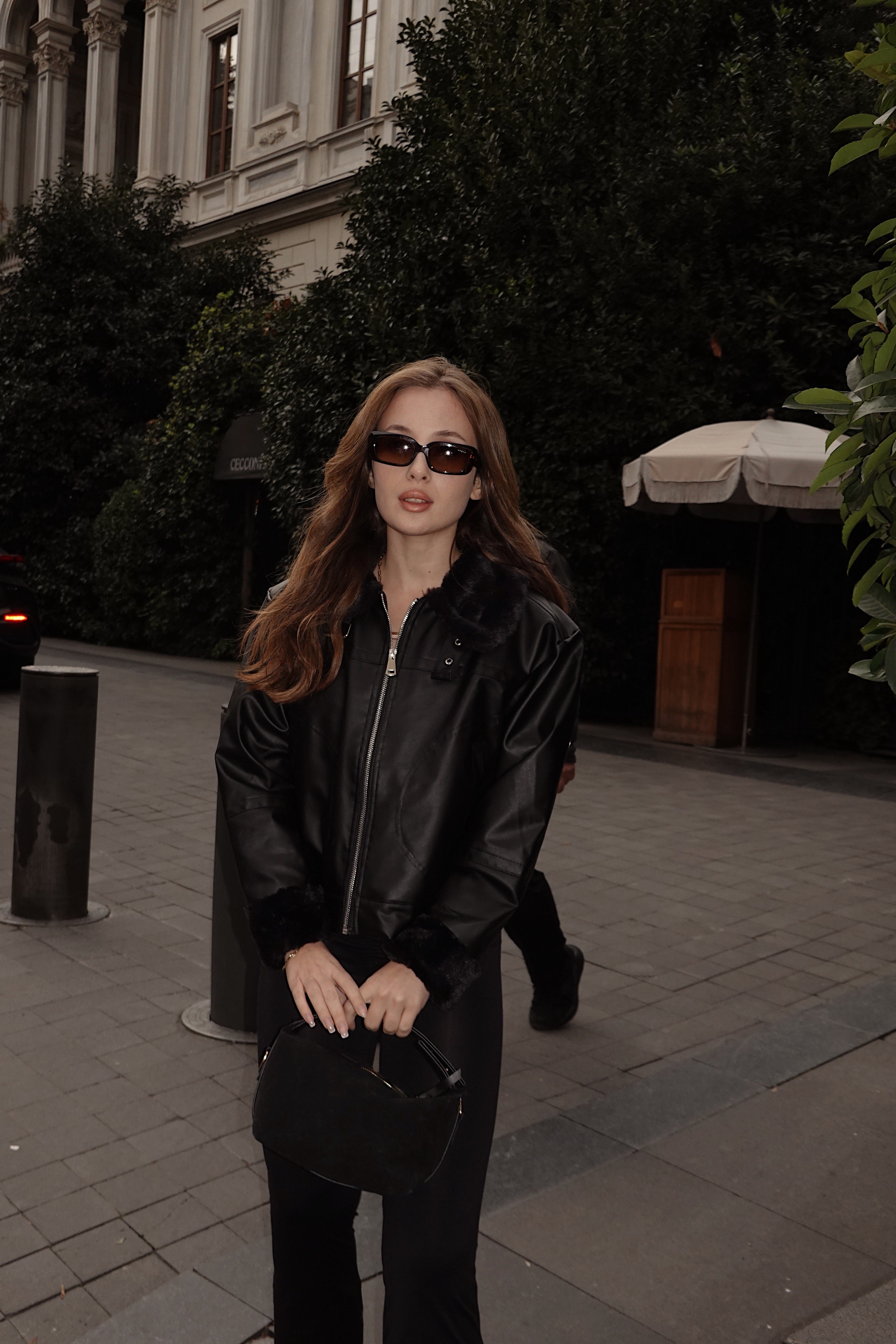 Petra Siyah Deri Ceket