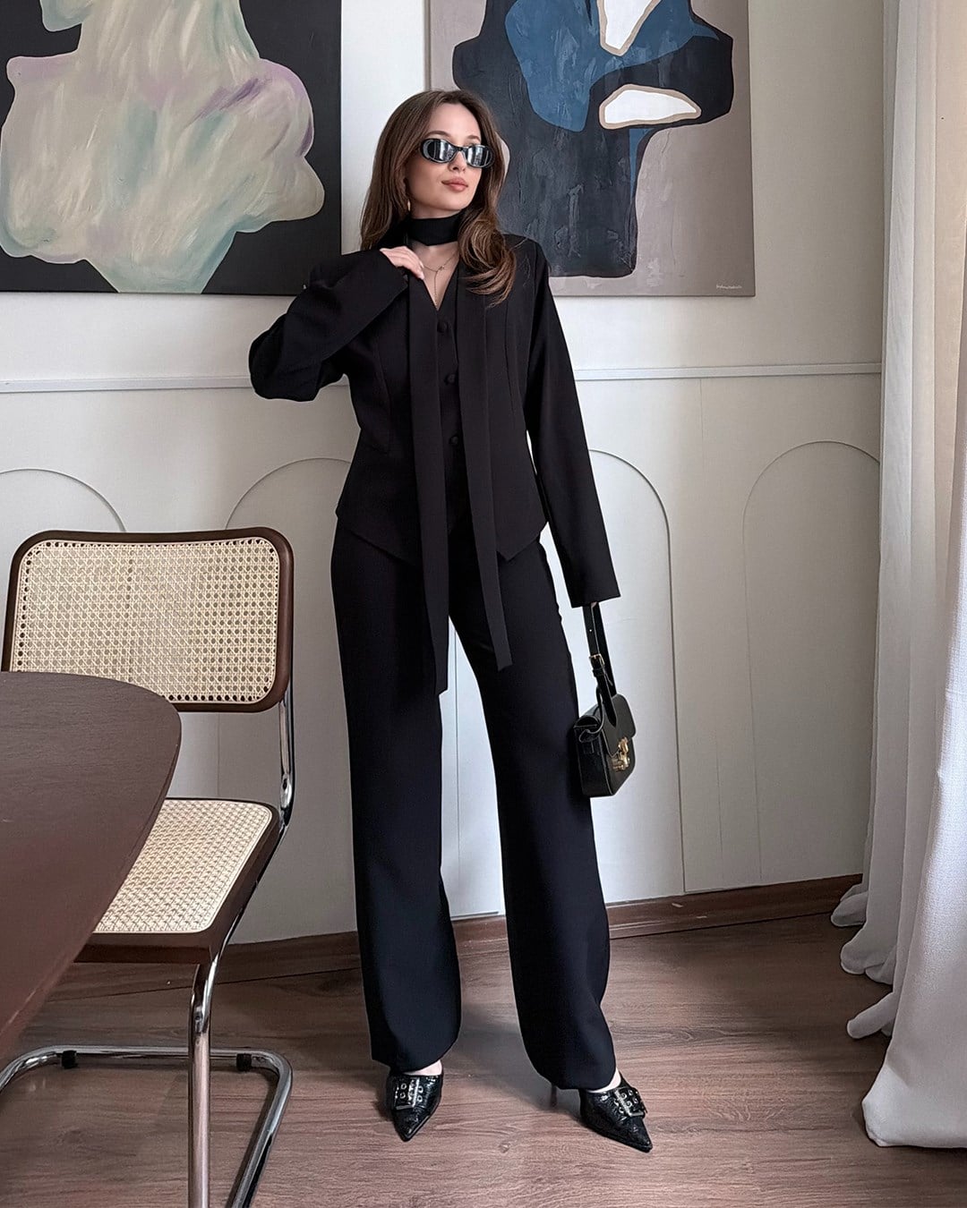 Şal Detaylı Siyah Blazer Takım