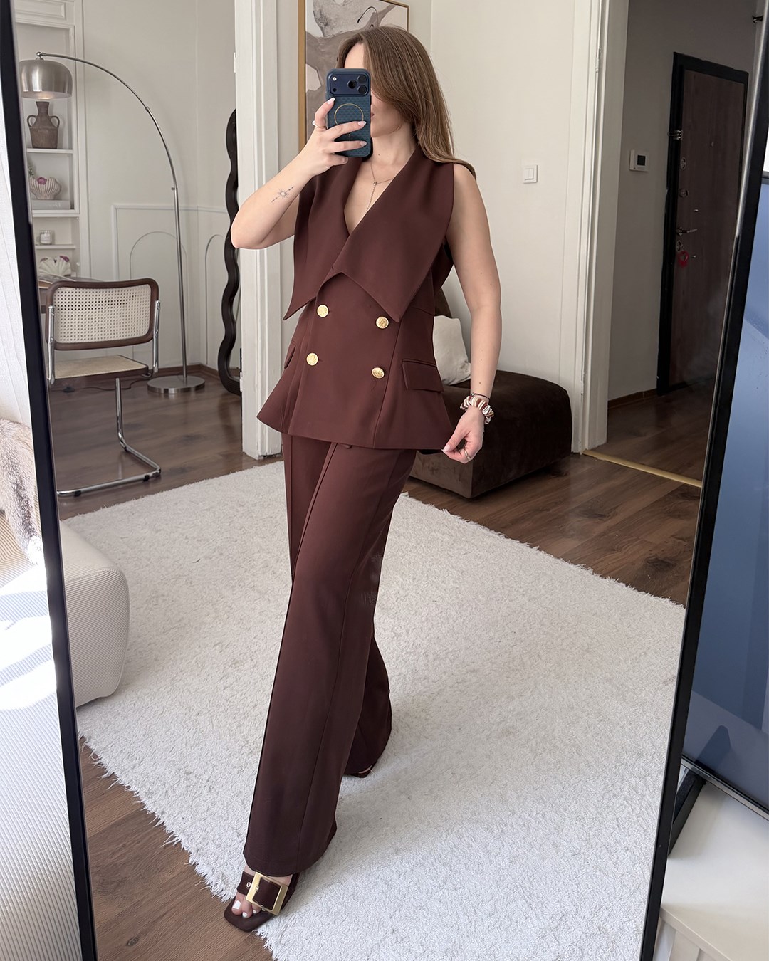 Valeria Gold Düğme Detaylı Kahverengi Yelek Pantolon Takım