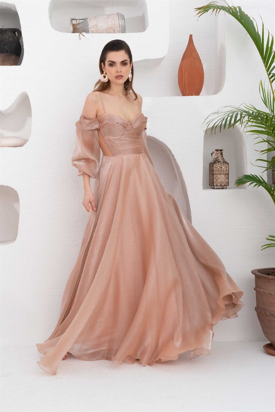 55930-9CARMENCarmen Gold Organze Düşük Kollu Uzun Abiye Elbise